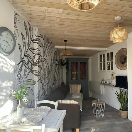 La Dependance 13d Rue Pasteur Apartament *