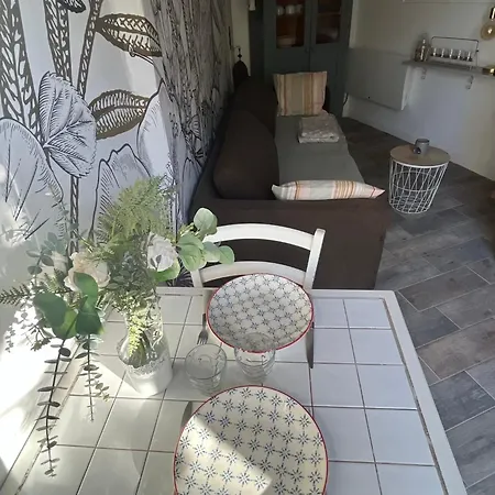 La Dependance 13d Rue Pasteur